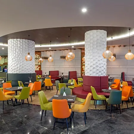 塞吉努斯皇家酒店 5*