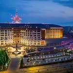 Royal Seginus Hotel