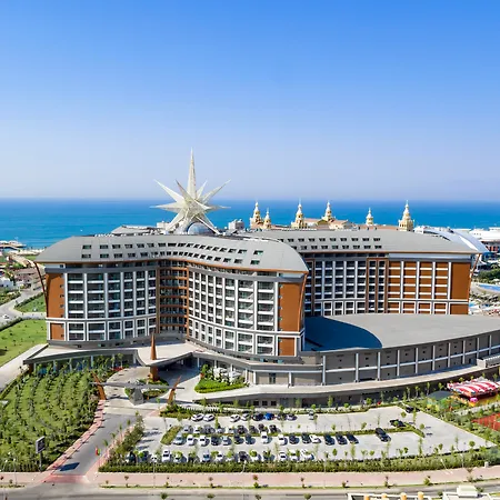 Royal Seginus Hotel 5*