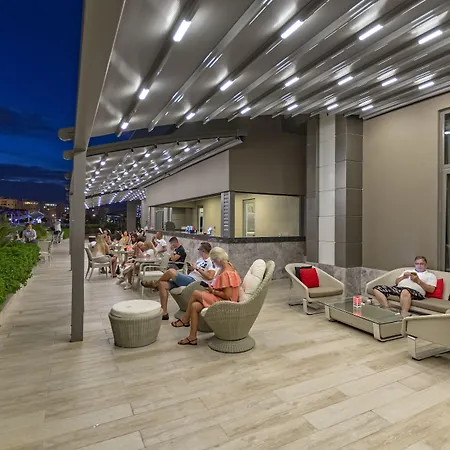 Royal Seginus Hotell 5*