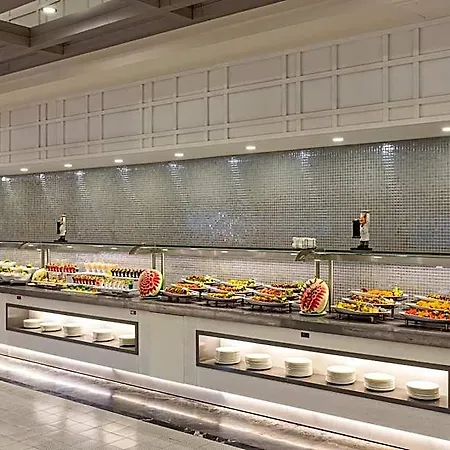Отель Royal Seginus 5*
